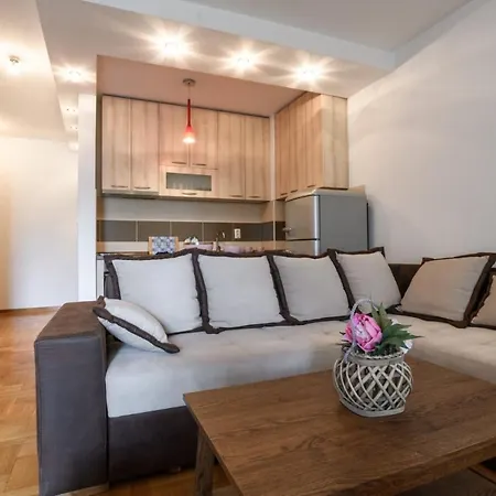 安吉洛公寓 公寓 *